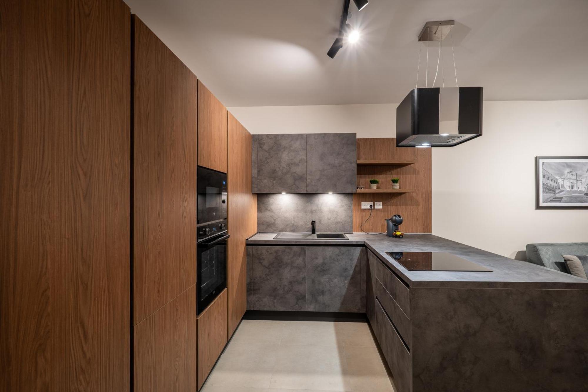 New Stylish Designer - Exceptional Location Apartment St. Paul's Bay